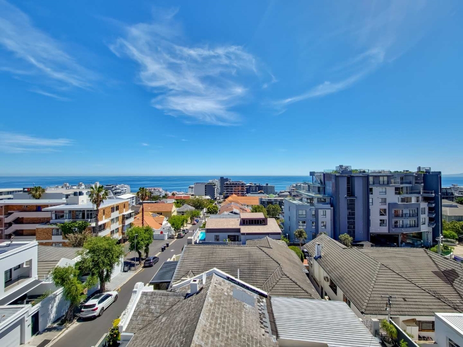1 Bedroom Property for Sale in Sea Point Western Cape